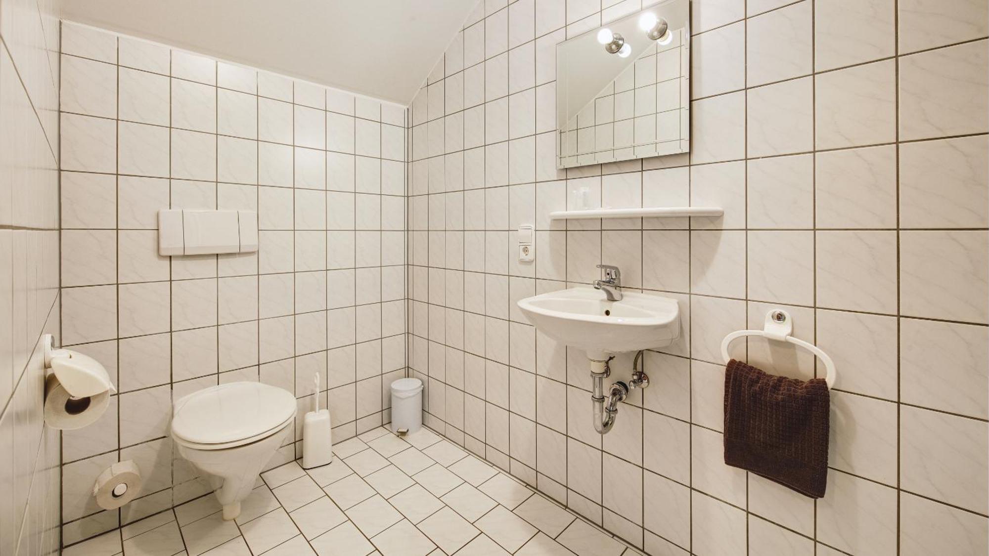 Landgasthof Falken Huttlingen Room photo